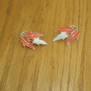 Mode Art clip earrings silver tone orange white leaves